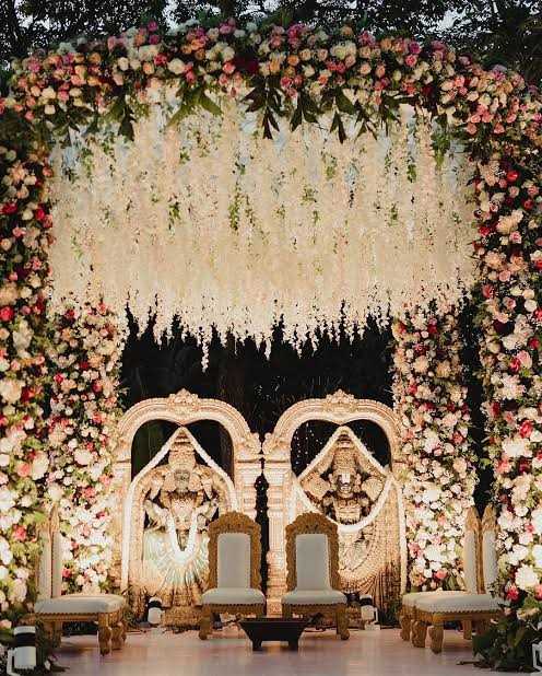 The Ritz by Ferns N Petals